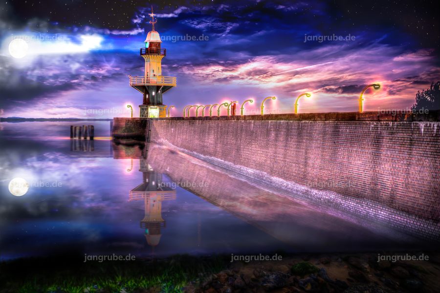 Wandbild Brunsbüttel Moonshine – Fotografie von Jan Grube als Leinwand, Acrylglas oder Poster