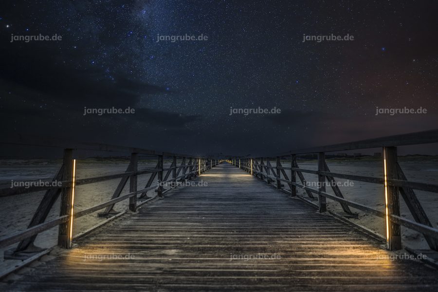 Wandbild Endlose Tiefe von Sankt Peter Ording (Nordsee) – Fotografie von Jan Grube als Leinwand, Acrylglas oder Poster