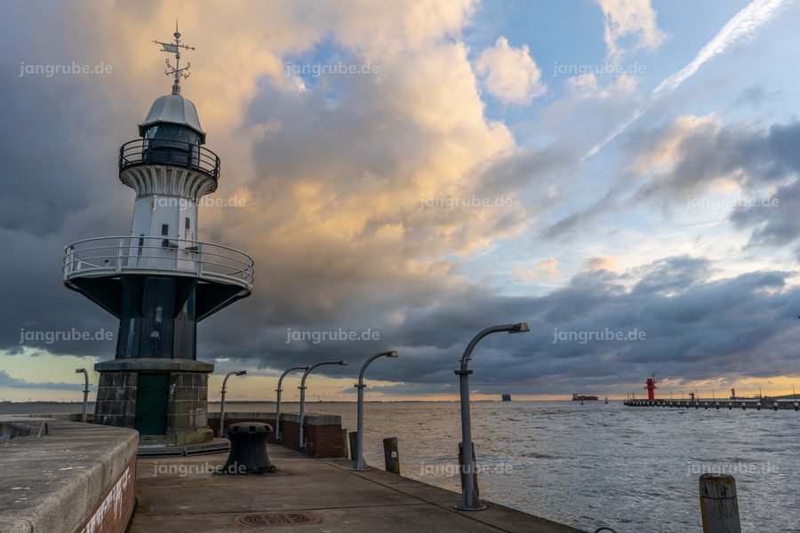 Wandbild Historischer Leuchtturm Brunsbüttel – Fotografie von Jan Grube als Leinwand, Acrylglas oder Poster